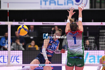 2024-03-16 - Actions of the game and players' images during VOLLEYBALL - SERIE A1 WOMEN game between Prosecco Doc Imoco Conegliano and Wash4green Pinerolo at Palaverde in Villorba, Italy on   March 16, 2024 - PROSECCO DOC IMOCO CONEGLIANO VS WASH4GREEN PINEROLO - SERIE A1 WOMEN - VOLLEYBALL