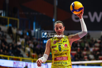 2024-03-24 - Alessia Gennari #6 of Prosecco Doc Imoco Conegliano seen in action during Volley Serie A women 2023/24 match between UYBA E-Work Volley Busto Arsizio and Prosecco Doc Imoco Conegliano at E-Work Arena, Busto Arsizio, Italy on March 24, 2024 - UYBA VOLLEY BUSTO ARSIZIO VS PROSECCO DOC IMOCO CONEGLIANO - SERIE A1 WOMEN - VOLLEYBALL