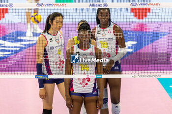 2024-04-10 - Players of Savino Del Bene Scandicci during the Playoff Semifinal game2 Serie A1 Women's Volleyball Championship between Allianz Vero Volley Milano vs Savino Del Bene Scandicci at Allianz Cloud, Milano, Italy on April 10, 2024 - PLAYOFF - ALLIANZ VERO VOLLEY MILANO VS SAVINO DEL BENE SCANDICCI - SERIE A1 WOMEN - VOLLEYBALL