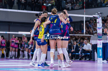 2024-04-06 - Exultation of Scandicci's players - PLAYOFF - SAVINO DEL BENE SCANDICCI VS ALLIANZ VERO VOLLEY MILANO - SERIE A1 WOMEN - VOLLEYBALL