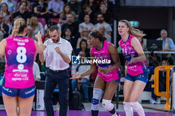 2024-04-06 - Myriam Sylla (Allianz Vero Volley Milano) exultation - PLAYOFF - SAVINO DEL BENE SCANDICCI VS ALLIANZ VERO VOLLEY MILANO - SERIE A1 WOMEN - VOLLEYBALL