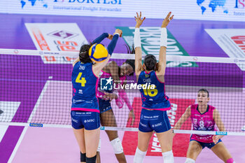 2024-04-06 - Attack of Paola Egonu (Allianz Vero Volley Milano) - PLAYOFF - SAVINO DEL BENE SCANDICCI VS ALLIANZ VERO VOLLEY MILANO - SERIE A1 WOMEN - VOLLEYBALL