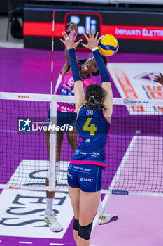 2024-04-06 - Attack of Paola Egonu (Allianz Vero Volley Milano) vs Ting Zhu (Savino Del Bene Scandicci) - PLAYOFF - SAVINO DEL BENE SCANDICCI VS ALLIANZ VERO VOLLEY MILANO - SERIE A1 WOMEN - VOLLEYBALL