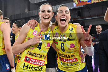 2024-04-27 - Federica Squarcini of Prosecco Doc Imoco Conegliano and Alessia Gennari of Prosecco Doc Imoco Conegliano celebrate the victory - PLAYOFF - FINAL - SAVINO DEL BENE SCANDICCI VS PROSECCO DOC IMOCO CONEGLIANO - SERIE A1 WOMEN - VOLLEYBALL