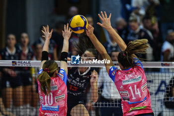 2024-10-06 - #13 Lucille Giquel of Chieri '76 in action during Italian women's Serie A1 Volleyball championship: Day 1 match beetween Reale Mutua Fenera Chieri '76 and Igor Gorgonzola Novara at Palafenera to Chieri (TO) - 6/10/2024 - REALE MUTUA FENERA CHIERI '76 VS IGOR GORGONZOLA NOVARA - SERIE A1 WOMEN - VOLLEYBALL