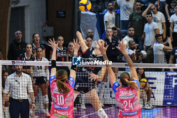 2024-10-06 - #13 Lucille Giquel of Chieri '76 in action during Italian women's Serie A1 Volleyball championship: Day 1 match beetween Reale Mutua Fenera Chieri '76 and Igor Gorgonzola Novara at Palafenera to Chieri (TO) - 6/10/2024 - REALE MUTUA FENERA CHIERI '76 VS IGOR GORGONZOLA NOVARA - SERIE A1 WOMEN - VOLLEYBALL