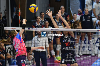 2024-10-06 - #10 Mayu Ishikawa of Igor Novara in action during Italian women's Serie A1 Volleyball championship: Day 1 match beetween Reale Mutua Fenera Chieri '76 and Igor Gorgonzola Novara at Palafenera to Chieri (TO) - 6/10/2024 - REALE MUTUA FENERA CHIERI '76 VS IGOR GORGONZOLA NOVARA - SERIE A1 WOMEN - VOLLEYBALL