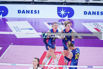 2024-10-05 - Ekaterina Antropova and Lindsey Ruddins (Savino Del Bene Scandicci) exultation - SAVINO DEL BENE SCANDICCI VS HONDA OLIVERO S.BERNARDO CUNEO  - SERIE A1 WOMEN - VOLLEYBALL