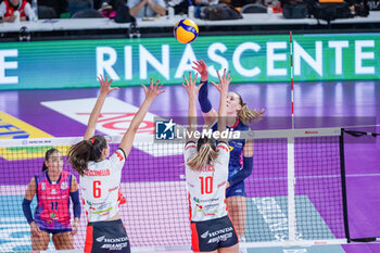 2024-10-05 - Ekaterina Antropova (Savino Del Bene Scandicci) spike - SAVINO DEL BENE SCANDICCI VS HONDA OLIVERO S.BERNARDO CUNEO  - SERIE A1 WOMEN - VOLLEYBALL