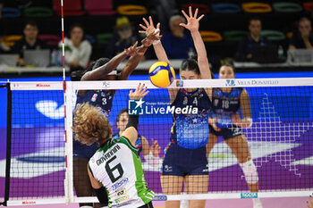 2024-10-06 - Gaia Giovannini (Megabox Ond. Savio Vallefoglia) spike against the block of Il Bisonte Firenze - IL BISONTE FIRENZE VS MEGABOX OND. SAVIO VALLEFOGLIA - SERIE A1 WOMEN - VOLLEYBALL