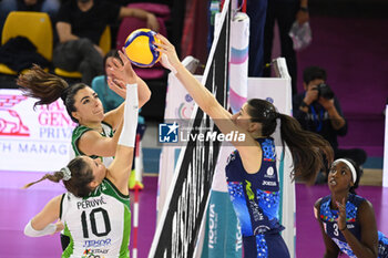 2024-10-06 - Fight at the net between Perovic (Megabox Ond. Savio Vallefoglia) and Bozana Butigan (Il Bisonte Firenze) - IL BISONTE FIRENZE VS MEGABOX OND. SAVIO VALLEFOGLIA - SERIE A1 WOMEN - VOLLEYBALL