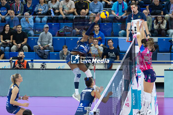 2024-10-20 - Myriam Sylla (Numia VeroVolley Milano) during Volley Italian Championship Serie A Women 2024/25 match between Numia VeroVolley Milano and Igor Novara at Allianz Cloud, Milano, Italy on October 20, 2024 - VERO VOLLEY MILANO VS IGOR GORGONZOLA NOVARA - SERIE A1 WOMEN - VOLLEYBALL