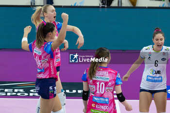 2024-10-20 - Exultation of Players of Igor Novara during Volley Italian Championship Serie A Women 2024/25 match between Numia VeroVolley Milano and Igor Novara at Allianz Cloud, Milano, Italy on October 20, 2024 - VERO VOLLEY MILANO VS IGOR GORGONZOLA NOVARA - SERIE A1 WOMEN - VOLLEYBALL