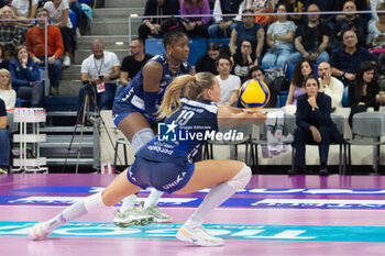 2024-10-20 - Nika Daalderop (Numia VeroVolley Milano) during Volley Italian Championship Serie A Women 2024/25 match between Numia VeroVolley Milano and Igor Novara at Allianz Cloud, Milano, Italy on October 20, 2024 - VERO VOLLEY MILANO VS IGOR GORGONZOLA NOVARA - SERIE A1 WOMEN - VOLLEYBALL