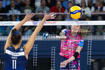 2024-10-20 - Mayu Ishikawa (Igor Novara) during Volley Italian Championship Serie A Women 2024/25 match between Numia VeroVolley Milano and Igor Novara at Allianz Cloud, Milano, Italy on October 20, 2024 - VERO VOLLEY MILANO VS IGOR GORGONZOLA NOVARA - SERIE A1 WOMEN - VOLLEYBALL