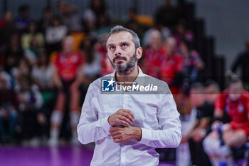 2024-10-20 - Marco Gaspari (head coach of Savino Del Bene Scandicci) - SAVINO DEL BENE SCANDICCI VS BLACK ANGELS PERUGIA VOLLEY - SERIE A1 WOMEN - VOLLEYBALL