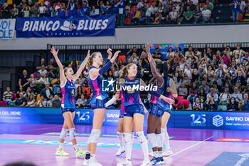 2024-10-20 - Savino Del Bene Scandicci players celebrate the match winning - SAVINO DEL BENE SCANDICCI VS BLACK ANGELS PERUGIA VOLLEY - SERIE A1 WOMEN - VOLLEYBALL