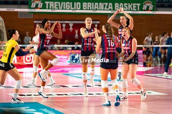 2024-10-20 - volley bergamo 1991 exulting after a point - VOLLEY BERGAMO 1991 VS CDA VOLLEY TALMASSONS FVG - SERIE A1 WOMEN - VOLLEYBALL