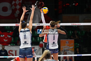 2024-10-27 - Anna
Danesi (Vero Volley Milano) - Anastasiia
Kapralova (Cuneo) - Orro Alessia (Vero Volley Milano) - HONDA OLIVERO S.BERNARDO CUNEO  VS VERO VOLLEY MILANO - SERIE A1 WOMEN - VOLLEYBALL