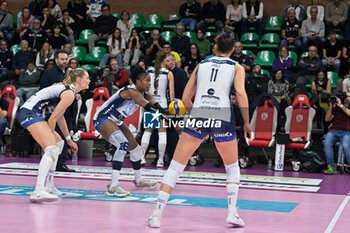 2024-10-27 - Nika
Daalderop (Vero Volley Milano) - Myriam Sylla (Vero Volley Milano) - Anna
Danesi (Vero Volley Milano) - HONDA OLIVERO S.BERNARDO CUNEO  VS VERO VOLLEY MILANO - SERIE A1 WOMEN - VOLLEYBALL