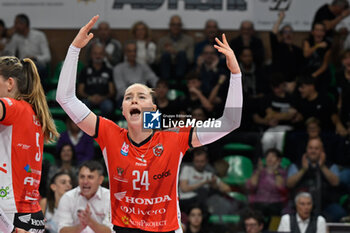 2024-10-27 - Anastasiia
Kapralova (Cuneo) celebrates after scoring a point - HONDA OLIVERO S.BERNARDO CUNEO  VS VERO VOLLEY MILANO - SERIE A1 WOMEN - VOLLEYBALL