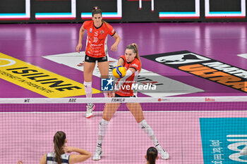 2024-10-27 - Ana
Bjelica (Cuneo) - Alexandra
Lazic (Cuneo) - HONDA OLIVERO S.BERNARDO CUNEO  VS VERO VOLLEY MILANO - SERIE A1 WOMEN - VOLLEYBALL