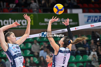 2024-10-27 - Hena
Kurtagic (Vero Volley Milano) - Orro Alessia (Vero Volley Milano) - HONDA OLIVERO S.BERNARDO CUNEO  VS VERO VOLLEY MILANO - SERIE A1 WOMEN - VOLLEYBALL