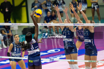 2024-10-30 - Adhuoljok John Majak Malual (Il Bisonte Firenze) during Volley Italian Championship Serie A Women 2024/25 match between Numia VeroVolley Milano and Il Bisonte Firenze at Opiquad Arena Monza, Italy on October 30, 2024 - VERO VOLLEY MILANO VS IL BISONTE FIRENZE - SERIE A1 WOMEN - VOLLEYBALL