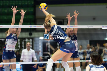 2024-10-30 - Nika Daalderop (Numia VeroVolley Milano) during Volley Italian Championship Serie A Women 2024/25 match between Numia VeroVolley Milano and Il Bisonte Firenze at Opiquad Arena Monza, Italy on October 30, 2024 - VERO VOLLEY MILANO VS IL BISONTE FIRENZE - SERIE A1 WOMEN - VOLLEYBALL