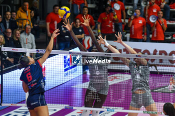 2024-10-30 - Serie A1 Tigota women: 5th match day Reale Mutua Fenera Chieri '76 against UYBA Volley Busto Arsizio - REALE MUTUA FENERA CHIERI '76 VS UYBA VOLLEY BUSTO ARSIZIO - SERIE A1 WOMEN - VOLLEYBALL