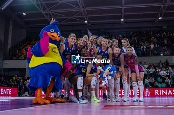 30/10/2024 - Savino Del Bene Scandicci players celebrate the match winning - SAVINO DEL BENE SCANDICCI VS CDA VOLLEY TALMASSONS FVG - SERIE A1 FEMMINILE - VOLLEY