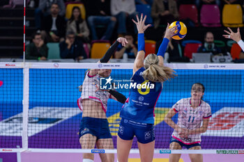 30/10/2024 - Lindsey Ruddins (Savino Del Bene Scandicci) block - SAVINO DEL BENE SCANDICCI VS CDA VOLLEY TALMASSONS FVG - SERIE A1 FEMMINILE - VOLLEY