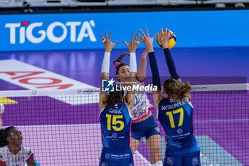 30/10/2024 - Spike of Olga Strantzali (Cda Volley Talmassons Fvg) - SAVINO DEL BENE SCANDICCI VS CDA VOLLEY TALMASSONS FVG - SERIE A1 FEMMINILE - VOLLEY