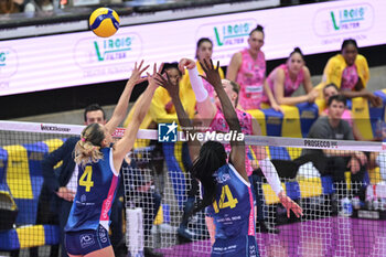 03/11/2024 - Images of the Prosecco Doc Imoco Conegliano and Savino Del Bene Scandicci match at PalaVerde Villorba (TV) - 3th Novembre 2024, during the VOLLEYBALL - SERIE A1 WOMEN - PROSECCO DOC IMOCO CONEGLIANO VS SAVINO DEL BENE SCANDICCI - SERIE A1 FEMMINILE - VOLLEY