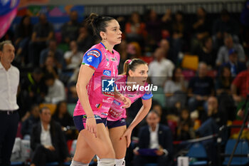 2024-11-03 - Francesca Bosio (Igor Novara) with Federica Squarcini - IL BISONTE FIRENZE VS IGOR GORGONZOLA NOVARA - SERIE A1 WOMEN - VOLLEYBALL