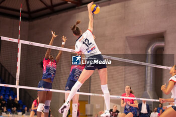 03/11/2024 - Cda Volley Talmassons returns to Latisana against Reale Mutua Chieri for the sixth championship match. Compelling match won by Chieri 3-2 - CDA VOLLEY TALMASSONS FVG VS REALE MUTUA FENERA CHIERI '76 - SERIE A1 FEMMINILE - VOLLEY