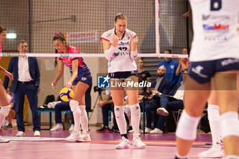 03/11/2024 - Cda Volley Talmassons returns to Latisana against Reale Mutua Chieri for the sixth championship match. Compelling match won by Chieri 3-2 - CDA VOLLEY TALMASSONS FVG VS REALE MUTUA FENERA CHIERI '76 - SERIE A1 FEMMINILE - VOLLEY