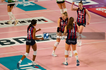 2024-11-03 - Ailama Cese Montalvo, Michaela Mlejnkova, Monique Strubbe, Ashley Evans - VOLLEY BERGAMO 1991 VS MEGABOX OND. SAVIO VALLEFOGLIA - SERIE A1 WOMEN - VOLLEYBALL