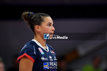 2024-11-10 - Avery Skinner Reale Mutua Fenera Chieri'76	 during serie A1 Volley Women 2024/25 match between Reale Mutua Fenera Chieri 76 vs Prosecco Doc Imoco Conegliano at Pala Fenera Chieri on November 10, 2024 in Chieri, Italy - ph Giuliano Marchisciano - REALE MUTUA FENERA CHIERI '76 VS PROSECCO DOC IMOCO CONEGLIANO - SERIE A1 WOMEN - VOLLEYBALL