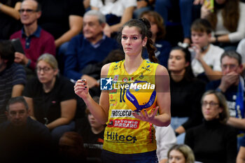 2024-11-10 - Cristina Chirichella Imoco Conegliano during serie A1 Volley Women 2024/25 match between Reale Mutua Fenera Chieri 76 vs Prosecco Doc Imoco Conegliano at Pala Fenera Chieri on November 10, 2024 in Chieri, Italy - ph Giuliano Marchisciano - REALE MUTUA FENERA CHIERI '76 VS PROSECCO DOC IMOCO CONEGLIANO - SERIE A1 WOMEN - VOLLEYBALL