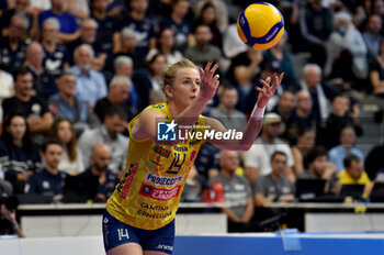 2024-11-10 - Joanna Wolosz Imoco Conegliano during serie A1 Volley Women 2024/25 match between Reale Mutua Fenera Chieri 76 vs Prosecco Doc Imoco Conegliano at Pala Fenera Chieri on November 10, 2024 in Chieri, Italy - ph Giuliano Marchisciano - REALE MUTUA FENERA CHIERI '76 VS PROSECCO DOC IMOCO CONEGLIANO - SERIE A1 WOMEN - VOLLEYBALL