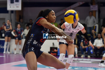 2024-11-10 - Loveth Omoruyi Reale Mutua Fenera Chieri'76 during serie A1 Volley Women 2024/25 match between Reale Mutua Fenera Chieri 76 vs Prosecco Doc Imoco Conegliano at Pala Fenera Chieri on November 10, 2024 in Chieri, Italy - ph Giuliano Marchisciano - REALE MUTUA FENERA CHIERI '76 VS PROSECCO DOC IMOCO CONEGLIANO - SERIE A1 WOMEN - VOLLEYBALL