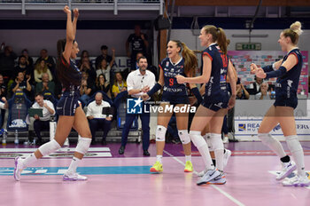 2024-11-10 - Loveth Omoruyi Reale Mutua Fenera Chieri'76 and Sara Alberti Reale Mutua Fenera Chieri'76 during serie A1 Volley Women 2024/25 match between Reale Mutua Fenera Chieri 76 vs Prosecco Doc Imoco Conegliano at Pala Fenera Chieri on November 10, 2024 in Chieri, Italy - ph Giuliano Marchisciano - REALE MUTUA FENERA CHIERI '76 VS PROSECCO DOC IMOCO CONEGLIANO - SERIE A1 WOMEN - VOLLEYBALL