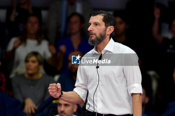 2024-11-10 - Giulio Cesare Bregoli head coach Reale Mutua Fenera Chieri'76 during serie A1 Volley Women 2024/25 match between Reale Mutua Fenera Chieri 76 vs Prosecco Doc Imoco Conegliano at Pala Fenera Chieri on November 10, 2024 in Chieri, Italy - ph Giuliano Marchisciano - REALE MUTUA FENERA CHIERI '76 VS PROSECCO DOC IMOCO CONEGLIANO - SERIE A1 WOMEN - VOLLEYBALL