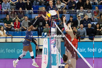 10/11/2024 - Myriam Sylla (Numia VeroVolley Milano) during Volley Italian Championship Serie A Women 2024/25 match between Numia VeroVolley Milano and Uyba Busto Arsizio at Allianz Cloud, Milano, Italy on November 10, 2024	 - VERO VOLLEY MILANO VS UYBA VOLLEY BUSTO ARSIZIO - SERIE A1 FEMMINILE - VOLLEY