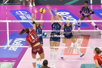 10/11/2024 - Rebecca Piva (Eurotek Uyba Busto Arsizio) during Volley Italian Championship Serie A Women 2024/25 match between Numia VeroVolley Milano and Uyba Busto Arsizio at Allianz Cloud, Milano, Italy on November 10, 2024	 - VERO VOLLEY MILANO VS UYBA VOLLEY BUSTO ARSIZIO - SERIE A1 FEMMINILE - VOLLEY