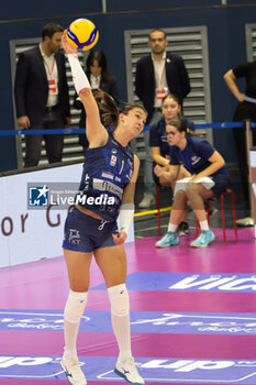 10/11/2024 - Helena Cazaute (Numia VeroVolley Milano) during Volley Italian Championship Serie A Women 2024/25 match between Numia VeroVolley Milano and Uyba Busto Arsizio at Allianz Cloud, Milano, Italy on November 10, 2024	 - VERO VOLLEY MILANO VS UYBA VOLLEY BUSTO ARSIZIO - SERIE A1 FEMMINILE - VOLLEY