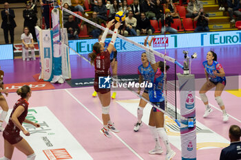 17/11/2024 - Jennifer Boldini (Eurotek Uyba Busto Arsizio) during Volley Italian Championship Serie A Women 2024/25 match between Eurotek Uyba Busto Arsizio and Igor Novara at E-Work Arena, Busto Arsizio, Italy on November 17, 2024 - UYBA VOLLEY BUSTO ARSIZIO VS IGOR GORGONZOLA NOVARA - SERIE A1 FEMMINILE - VOLLEY