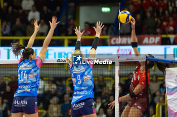 17/11/2024 - Rebecca Piva (Eurotek Uyba Busto Arsizio) during Volley Italian Championship Serie A Women 2024/25 match between Eurotek Uyba Busto Arsizio and Igor Novara at E-Work Arena, Busto Arsizio, Italy on November 17, 2024 - UYBA VOLLEY BUSTO ARSIZIO VS IGOR GORGONZOLA NOVARA - SERIE A1 FEMMINILE - VOLLEY