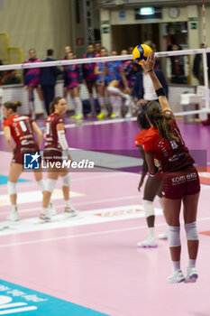 17/11/2024 - Rebecca Piva (Eurotek Uyba Busto Arsizio) during Volley Italian Championship Serie A Women 2024/25 match between Eurotek Uyba Busto Arsizio and Igor Novara at E-Work Arena, Busto Arsizio, Italy on November 17, 2024 - UYBA VOLLEY BUSTO ARSIZIO VS IGOR GORGONZOLA NOVARA - SERIE A1 FEMMINILE - VOLLEY